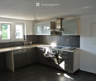 Charmante und grosszügige 2.5-Zimmer-Wohnung im sanierten Altbau mi... - Photo 2