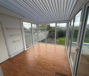 2 bedroom detached bungalow to rent - Photo 4