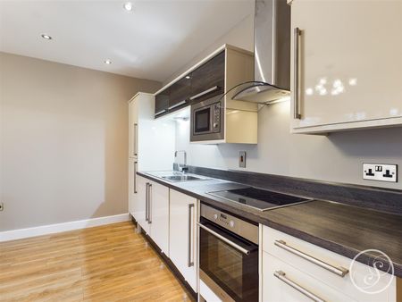 Hollybank Apartments, Chapel Allerton, Leeds, LS7 - Photo 5