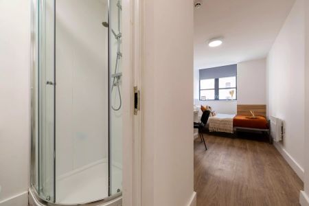 Gold Ensuite - Photo 5