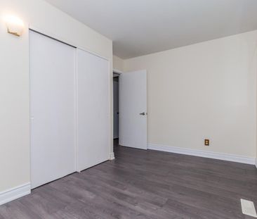 For Lease - 1518 Oran Court Unit# Upper, Mississauga, Ontario - Photo 3