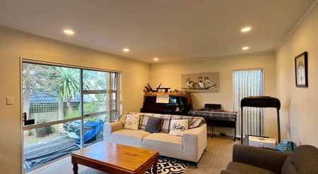 3-BEDROOM IN SOMERVILLE - Photo 4