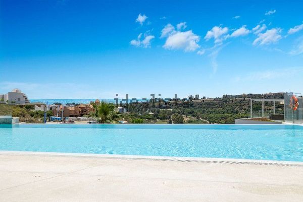 Alquiler de chalet pareado en Calle Isabel de Oyarzábal - Photo 1