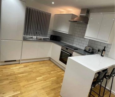 8 bath road - Photo 6
