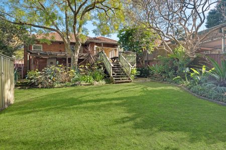 201 Eastern Valley Way, Middle Cove NSW 2068 - House For Rent | Domain - Photo 5