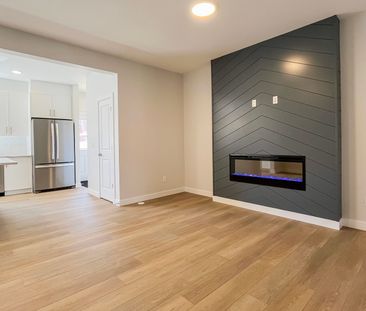 Modern 3 Bed, 3 Bath Home In Griesbach | Double Garage | Pets Negot... - Photo 1