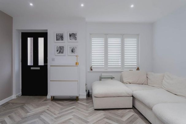 2 bedroom semi-detached house to rent - Photo 1