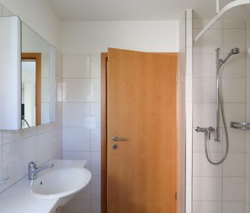 Komfortable 2.5 Zi-Wohnung mit sonnigem Gartensitzplatz - Photo 3