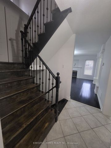 Detached Home For Lease | E8145156 - Photo 4