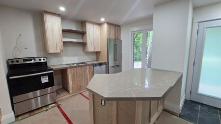 For Lease - 325 Ojibwa Trail, Huron-Kinloss, Ontario - Photo 4