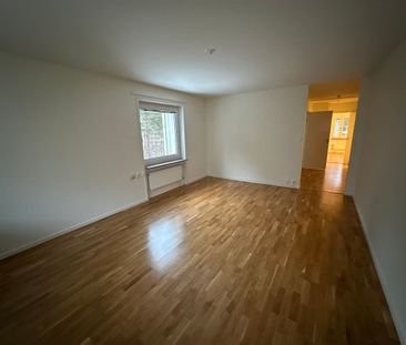 Karlavagnsgatan 8 -4rok(lgh 8401) - Foto 1