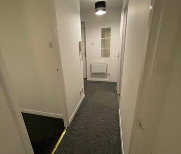 2 Bed Flat, Grovepark Street, G20 - Photo 4