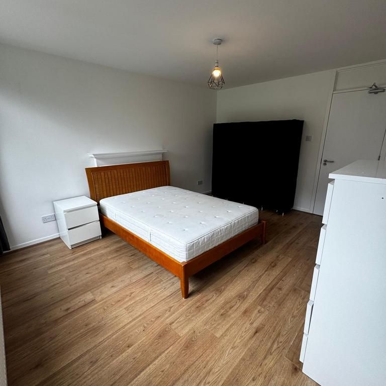 1 bedroom detached house to rent - Photo 1