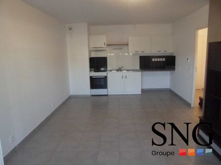 T3 AVEC TERRASSE, JARDIN ET PARKING - Photo 3