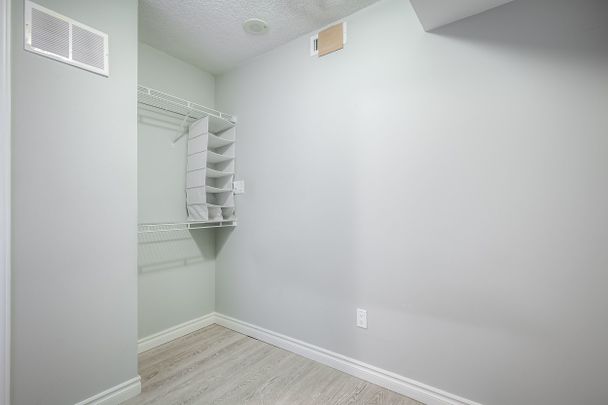For Lease - 37 Grosvenor Street Unit# 1902, Toronto, Ontario - Photo 1