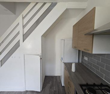 2 bedroom terraced house to rent - Photo 3