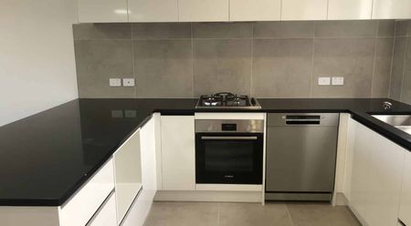 Modern Three Bedroom Home, Handy Hospital Location - Photo 5