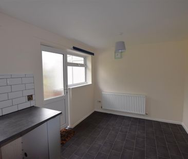 Madeira Croft, Chapelfields, Coventry - Photo 6