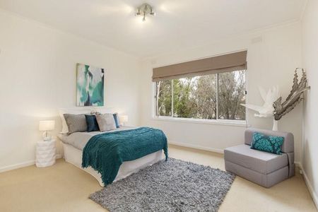 6 / 76 Orrong Rd, Elsternwick - Photo 2