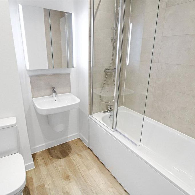 3 bedroom semi-detached house to rent - Photo 1