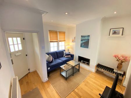2 Bed Terraced House, Cowick Road, SW17 - Photo 5