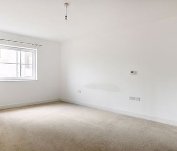 Flambard Way, Godalming - 1 bedroomProperty for lettings - Seymours - Photo 2