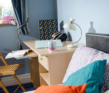 3 bedroom private hall to rent - Photo 1