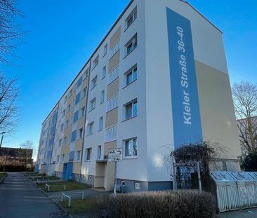 Schöne 2 Zimmer-Wohnung mit Einbauküche in Schwerin Lankow zu mieten! - Foto 1