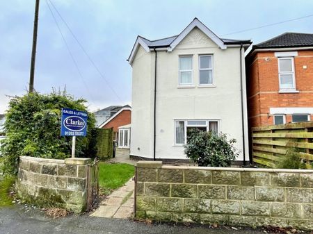 WINTON 6 Bed Student House - EDGEHILL RD - Photo 2