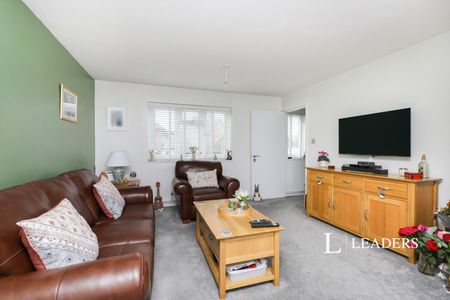 2 bedroom maisonette to rent Ocklynge Road - Photo 3