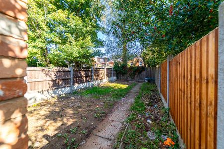 6 bedroom house to rent - Photo 4