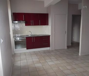 APPARTEMENT T2 A LOUER A SAINT ALBAN LES EAUX - GRANDE RUE - Photo 5