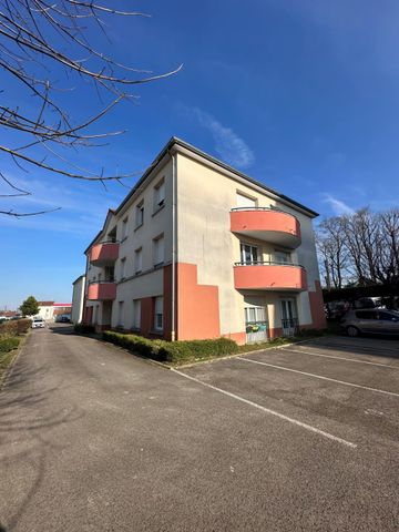 A LOUER APPARTEMENT TYPE 2 FAUBOURG CRONCELS TROYES - Photo 2