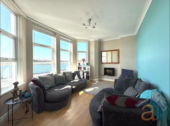 To Let – Franklyn Court, Promenade, Southport – Overlooking Marine Lake - Photo 1