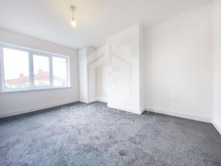 3 bedroom semi-detached house to rent - Photo 4