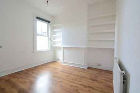 2 Bed Maisonette Unfurnished and Well Presented in Hither Green SE13 6SB - Photo 2