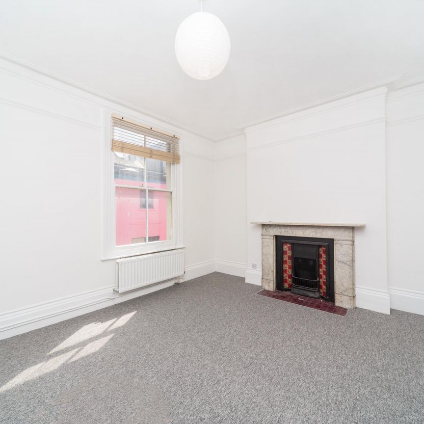 4 bedroom apartment to rent - Photo 1