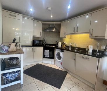 Apt 9, 230 Malone Road, Belfast, BT9 5LQ - Photo 5