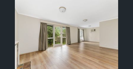 Charming Classic in Quiet Court – Ready to Move In! - Photo 2