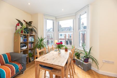 2 Bed Flat, Beechdale Road, SW2 - Photo 3