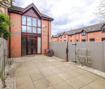 3 Bed End Terrace, Grosvenor House Mews, M8 - Photo 3