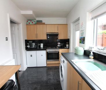 2 bedroom detached house to rent - Photo 4