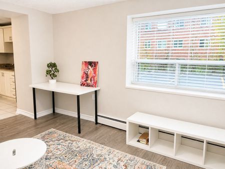 For Lease - 2411 New Street Unit# 101, Burlington, Ontario - Photo 3