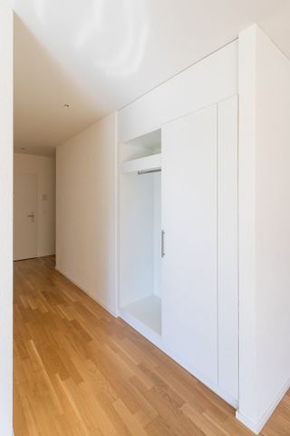 Schöne 3.5 Zimmerwohnung mit Sicht auf das Schloss Lenzburg - Foto 3