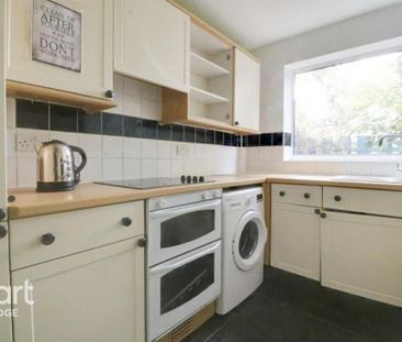 5 bedroom terraced house to rent - Photo 4