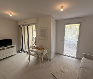 Très beau studio meublé avec balcon dans résidence neuve à C - Photo 4