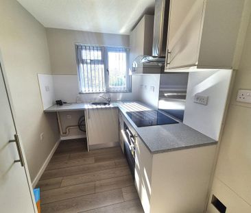 Studio to rent - Photo 5