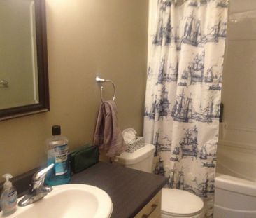 309 Glenridge Ave – Upper - Photo 6