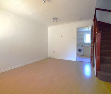 2 bedroom end of terrace house to rent - Photo 1