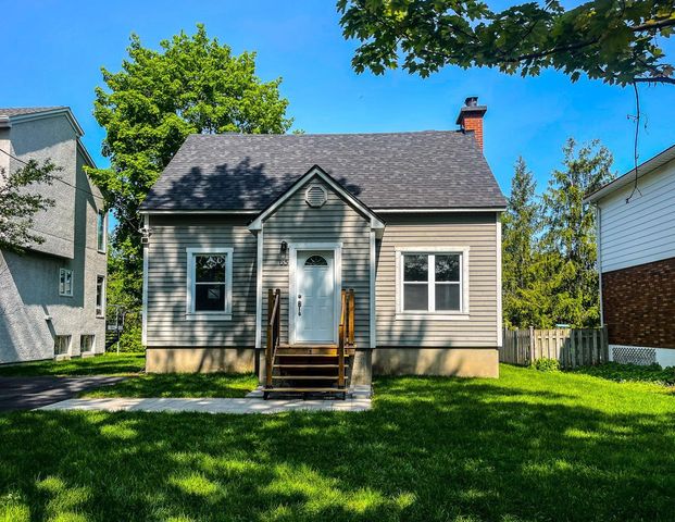 À louer / Maison à étages - Photo 1